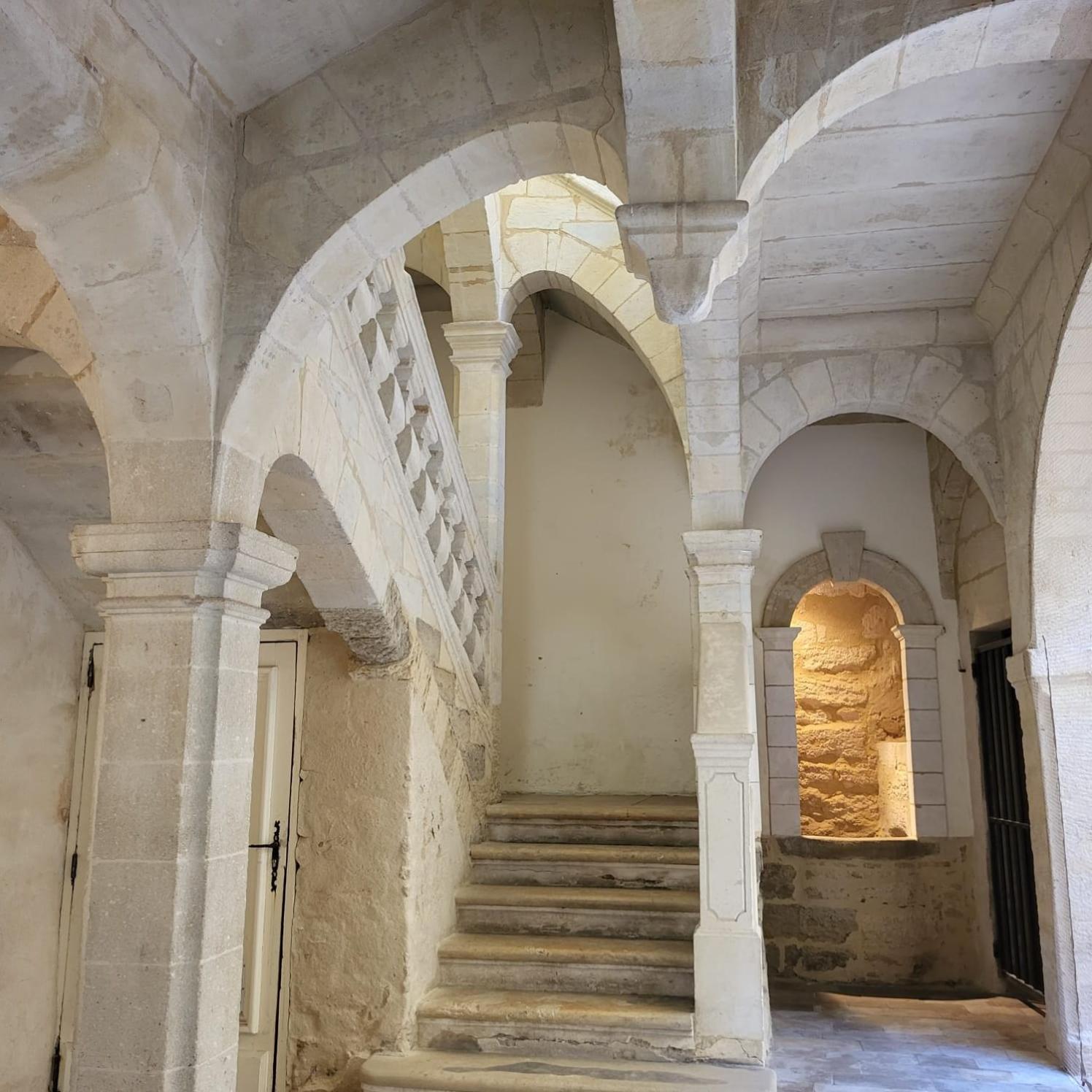 Uzes, Au Coeur Du Centre Medieval La Boussole D'Uzes, Appartement De Caractere Du XVII -Eme Siecle Eksteriør billede