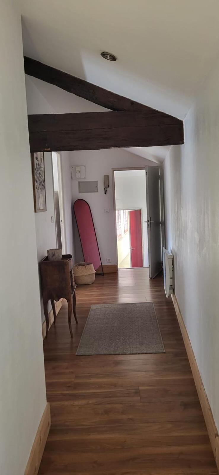 Uzes, Au Coeur Du Centre Medieval La Boussole D'Uzes, Appartement De Caractere Du XVII -Eme Siecle Eksteriør billede